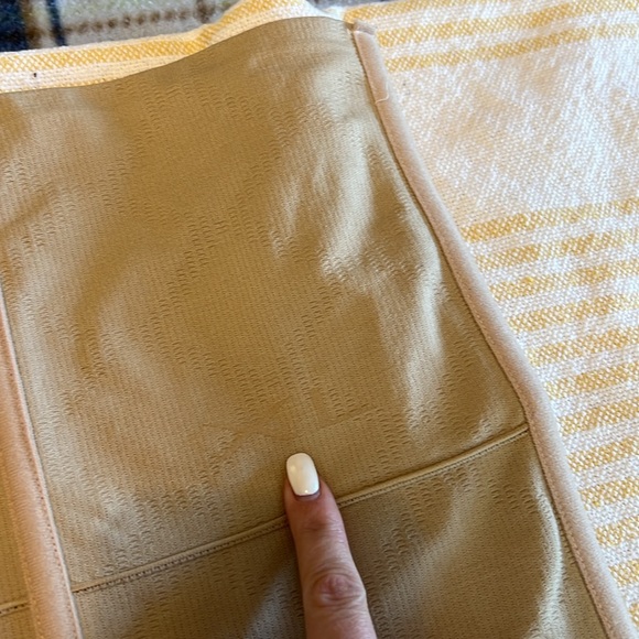 The support waist trainer in beige by bumpsuit - Picture 5 of 7